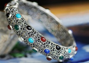 Handmade Bracelet Jewelry Trend