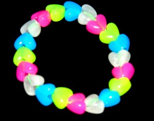 Handmade neon hearts bead bracelet