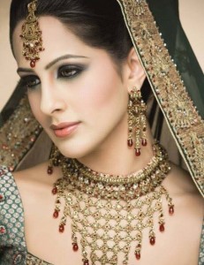 Bridal Makeup and heavy Jewelry