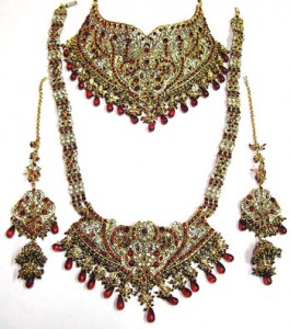 Handcrafted Kundan bridal jewelry