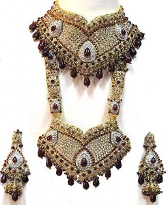 Kundan bridal jewels made in India