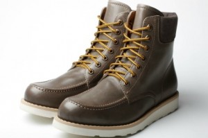 Mountain Boot in Grey