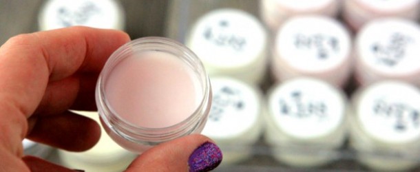 How to Make Homemade Lip gloss