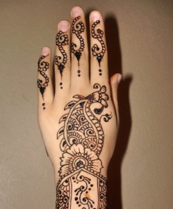 Back Hand Party Mehandi Design