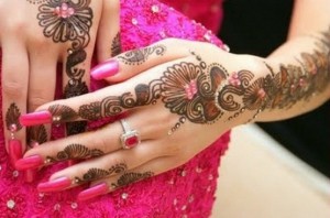 Pearl Glitter Mehandi Design