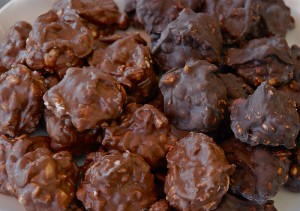 Valentine Day Peanut Clusters