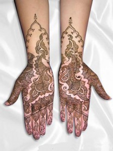 Complex Bridal Mehndi Design for Wedding