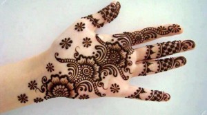 Simple and Beautiful Eid Mehndi Design