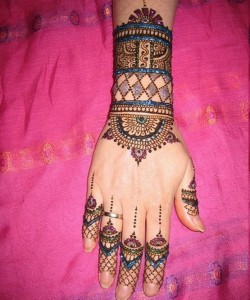 Stylish Arabic Mehndi Designs